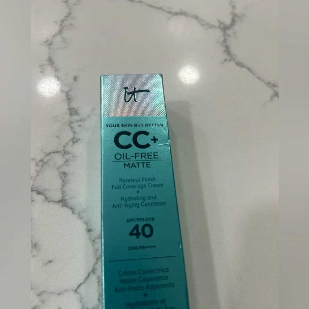 IT Cosmetics  CC+ Oil-Free Matte Antiaging full Coverage cream DEEP 1.08 fl oz